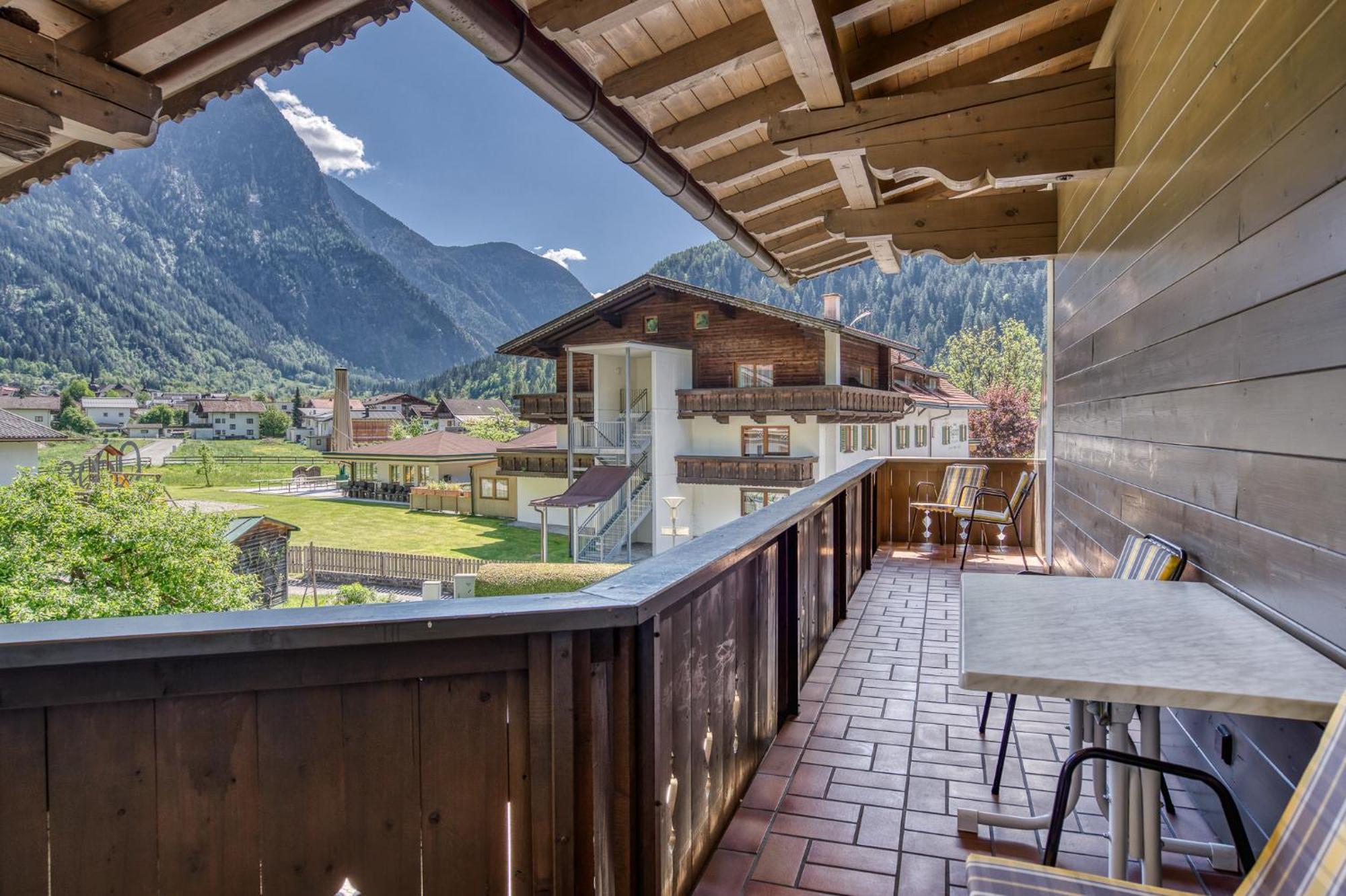 Hotel Jaegerhof Oetz Bilik gambar