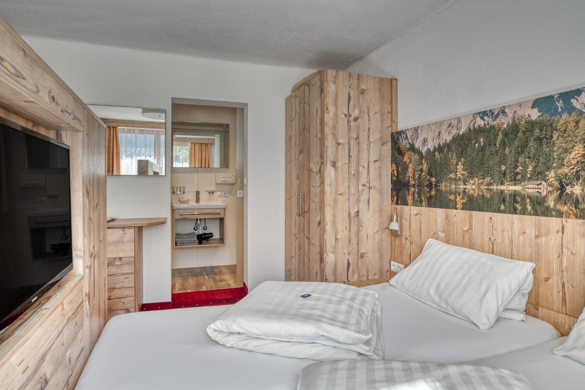 Hotel Jaegerhof Oetz Bilik gambar