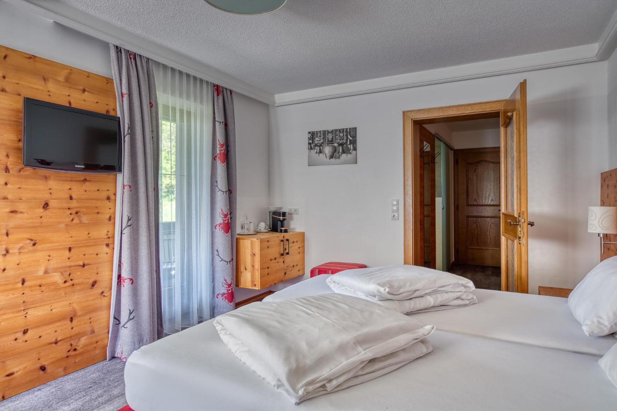 Hotel Jaegerhof Oetz Bilik gambar