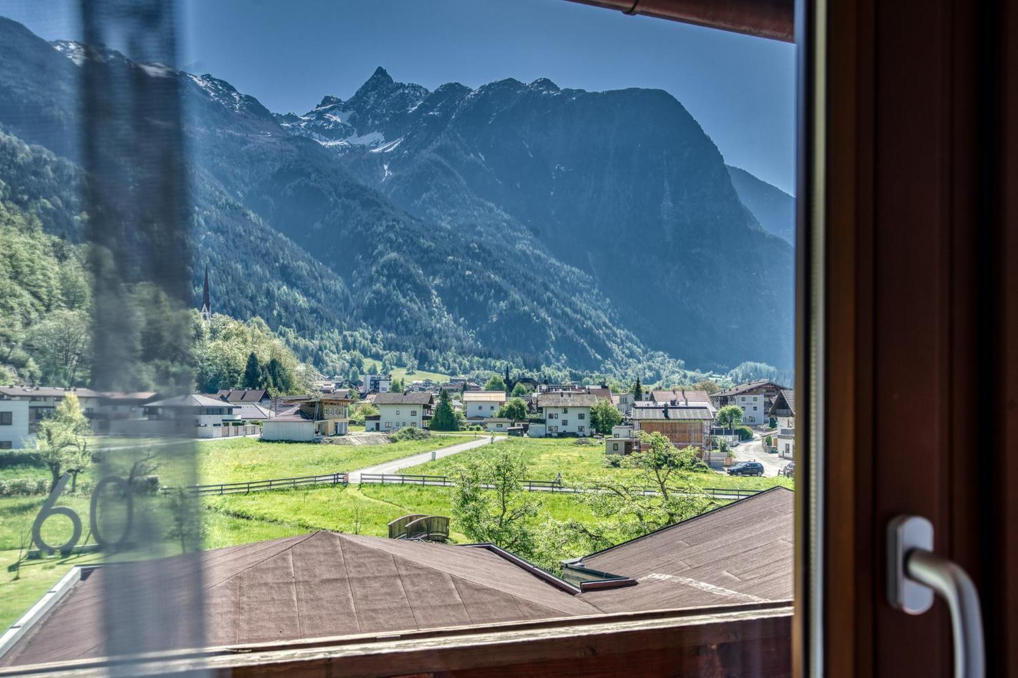 Hotel Jaegerhof Oetz Bilik gambar